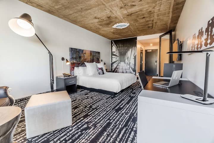 Room 10 of 74